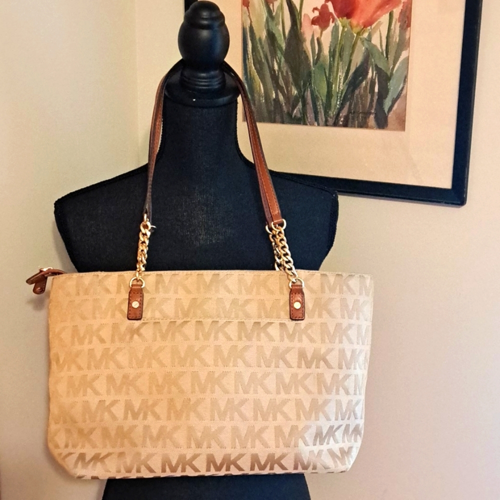 Michael Kors Ziptop Shoulder Bag